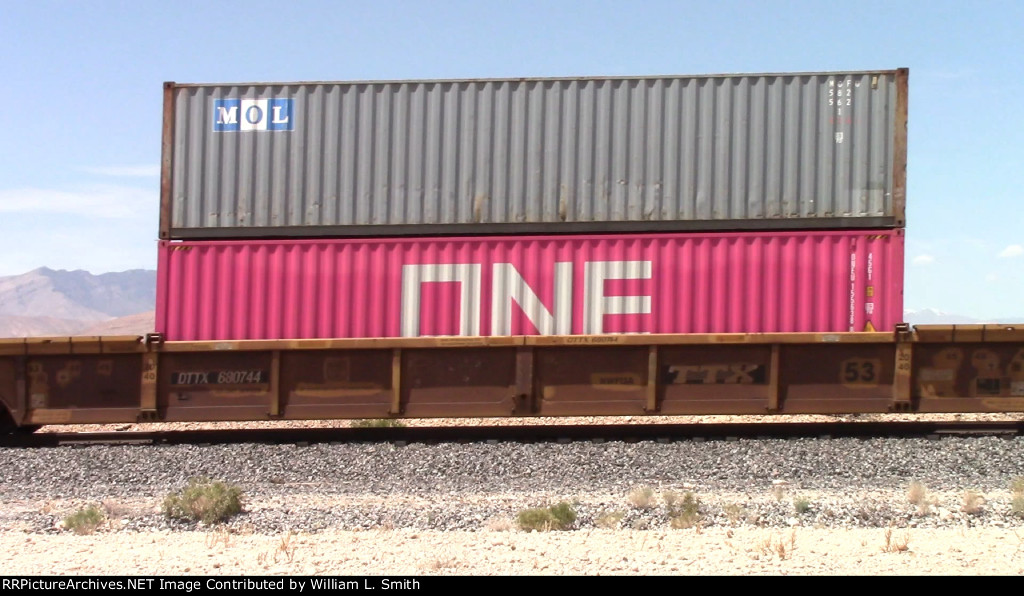 WB Intermodal Frt @ Erie NV -75